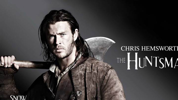 Snow White And The Huntsman – Chris Hemsworth As The Huntsman Looking Front